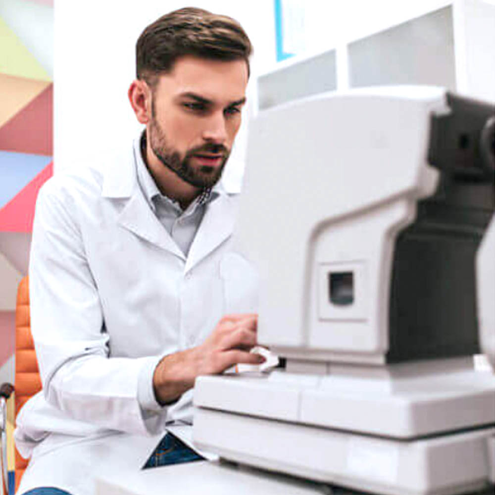 optometrist in Cottage Grove